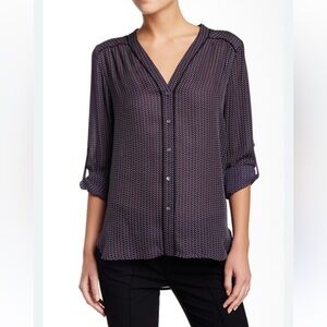 Vince 100% Silk V-Neck Roll Tab Sleeve Button Up Patterned Blouse M